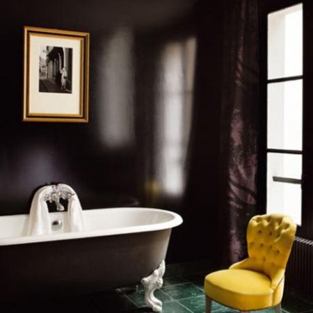 Чёрный цвет в ванной комнате