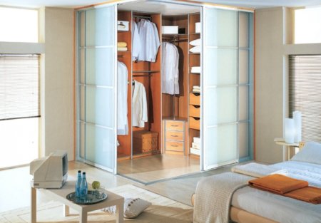 ����������� ������� � �������