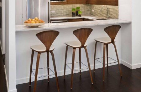 Как выбрать барные стулья для кухни