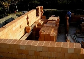 Строим дом из кирпича