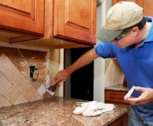 Выполнение ремонта кухни и уборка после ремонта