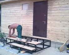 Как построить крыльцо к дому своими руками