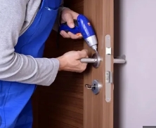 Производство и установка дверей – надежная защита для дома